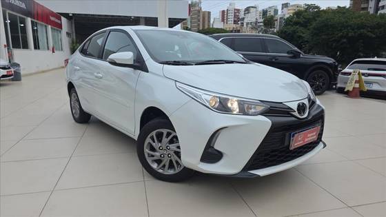 TOYOTA YARIS 1.5 16V FLEX XS MULTIDRIVE TOYOTA YARIS 1.5 16V FLEX XS MULTIDRIVE